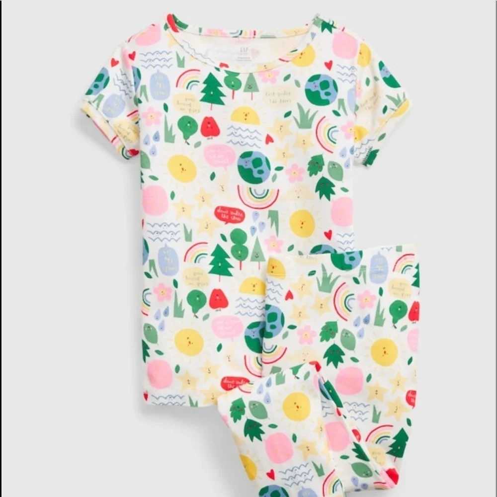 Gap New Kids 100% Organic Cotton Earth Print PJ‎ Set